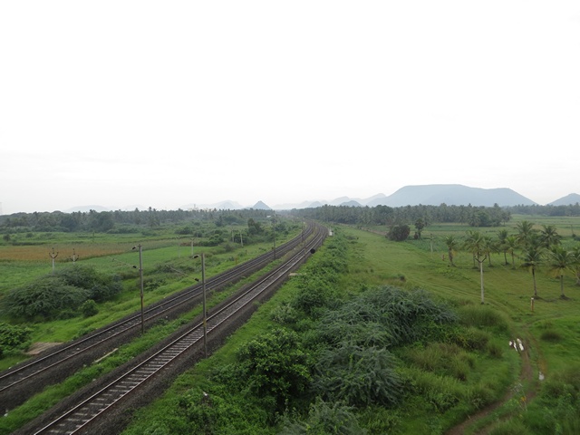 Rolling hills, green rice feilds, train track & beautiful sky, the route had it all